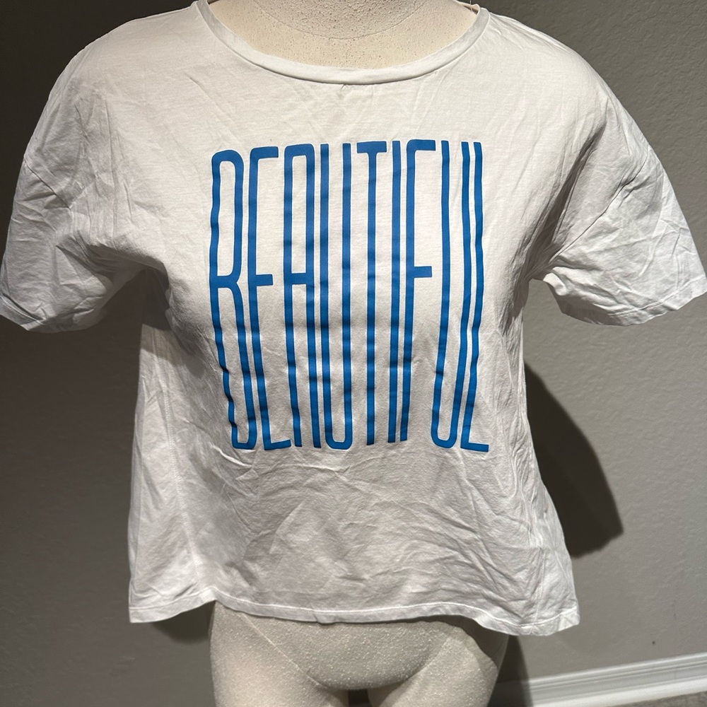 DryKorn Beautiful People cropped loose fitting t shirt size small NWOT